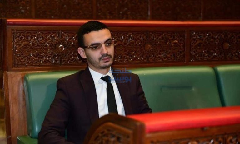 ✅ منصة جماعية أم شخصية؟ جدل حول روابط حساب رئيس جماعة اكزناية على الموقع الرسمي