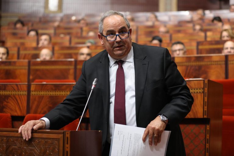 الأساتذة الباحثون التقدميون ينتفضون ضد “اختلال العدالة” في الترقية و”التأويل البيروقراطي” للقانون