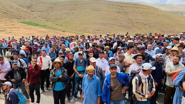 مسيرة أيت بوكماز تُعيد المناطق الجبلية للواجهة.. ائتلاف مدني يطالب بإطار تشريعي خاص