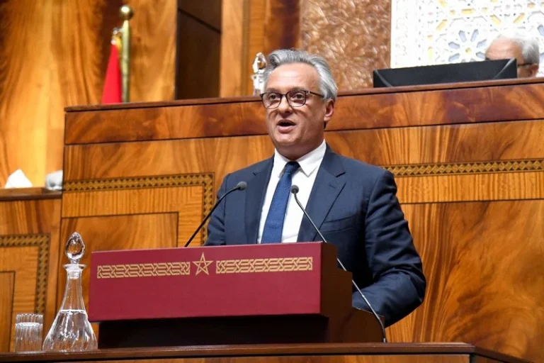 زيدان يبرز جهود الحكومة للنهوض بالاستثمار وتحسين مناخ الأعمال