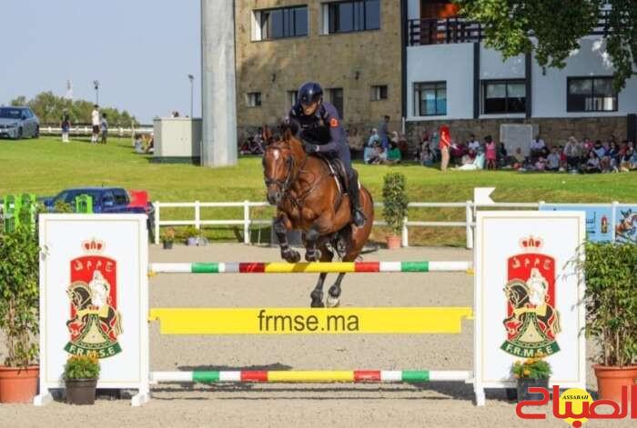 بالصور.. فرسان الأمن الوطني يتألقون في أسبوع الفرس بالرباط